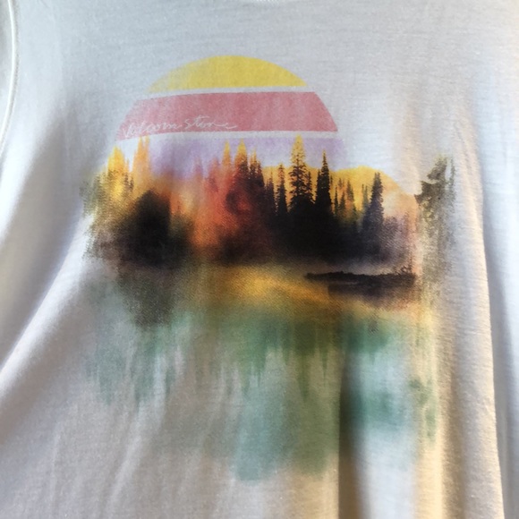 NWT Volcom muscle tank - Picture 2 of 4